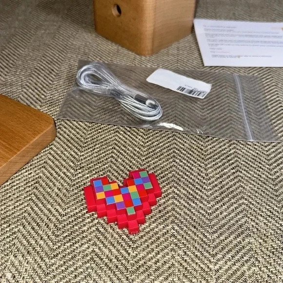 Lovebox BLACK & WHITE EDITION Wifi Message Machine - Picture 6 of 9